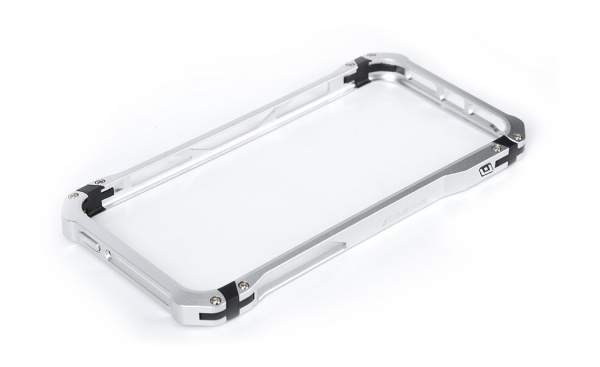Алюминиевый бампер для iPhone 5 и iPhone 5s Element Case серебристый